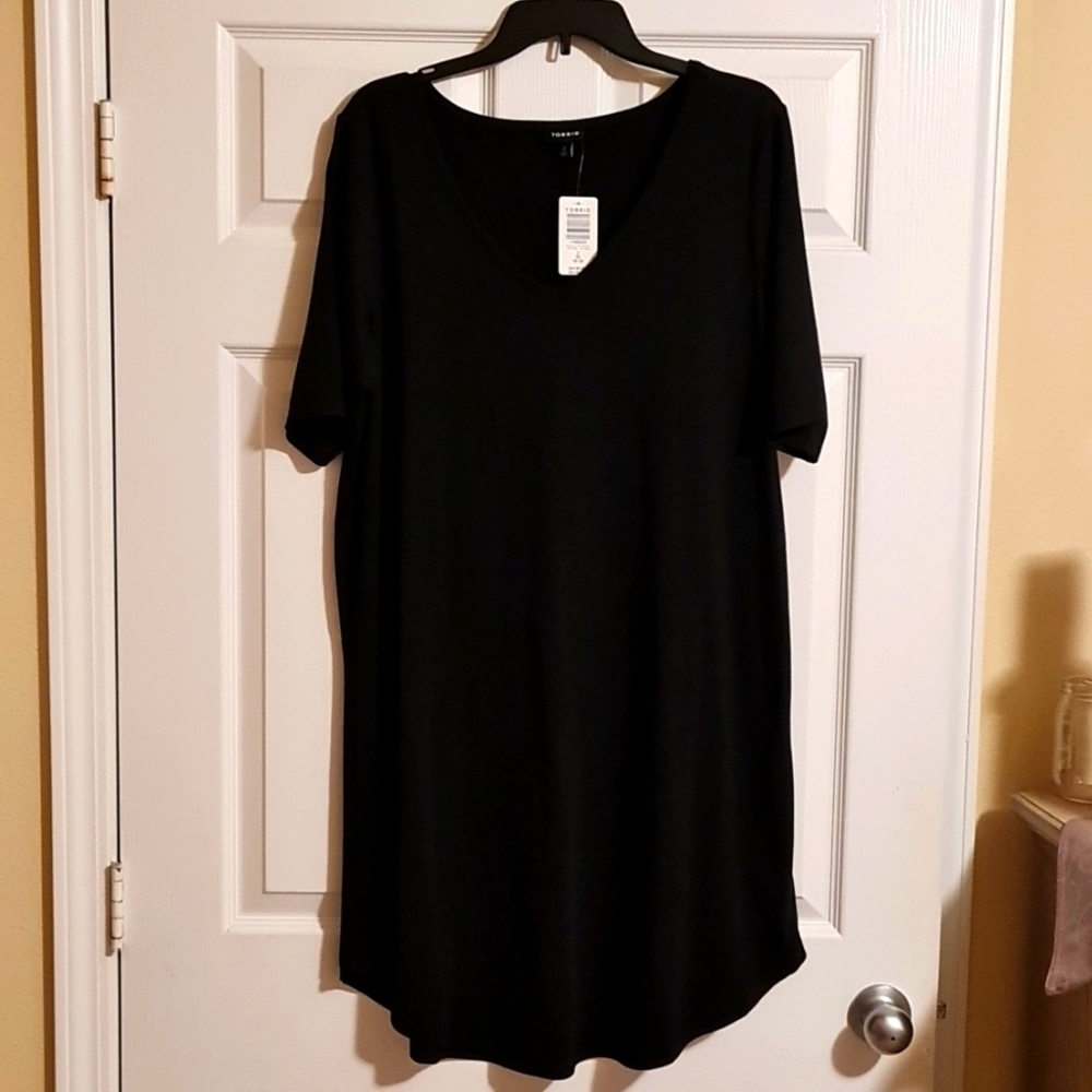 Torrid ladies black t shirt dress size 2